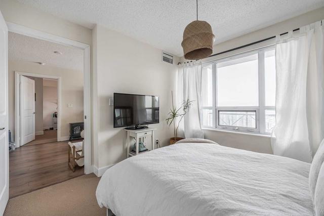 2425 - 2 Eva Rd, Condo with 2 bedrooms, 2 bathrooms and 1 parking in Toronto ON | Image 6
