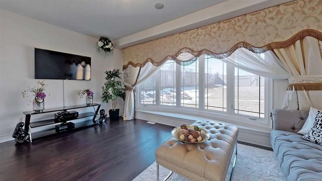30 Annual Circ, House detached with 4 bedrooms, 5 bathrooms and 6 parking in Brampton ON | Image 34