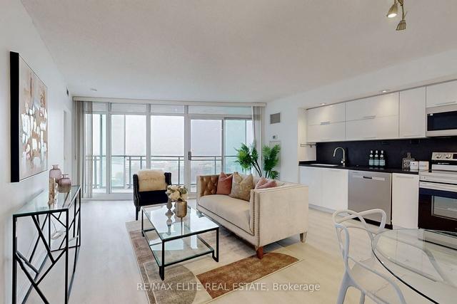 2112 - 25 Capreol Crt, Condo with 2 bedrooms, 2 bathrooms and 1 parking in Toronto ON | Image 23