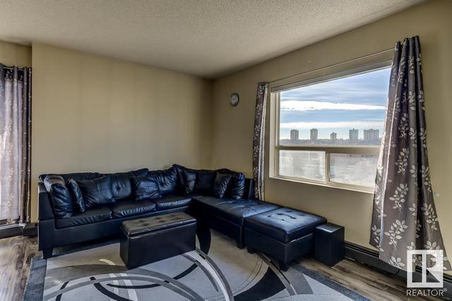 405 - 9707 105 St Nw, Condo with 2 bedrooms, 2 bathrooms and 1 parking in Edmonton AB | Image 4