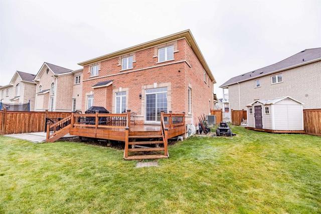17 Tovey Terr, House detached with 4 bedrooms, 5 bathrooms and 6 parking in Brampton ON | Image 32