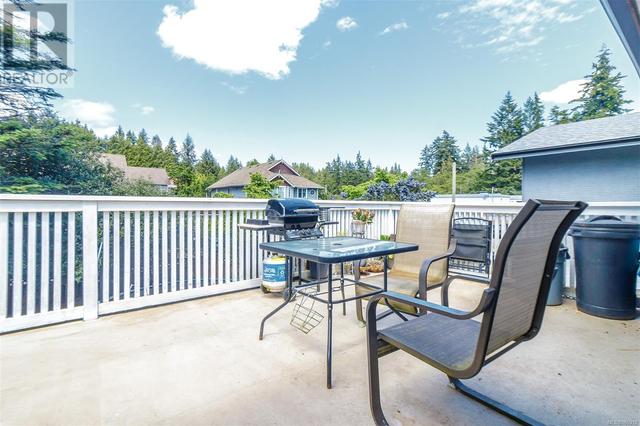 620 Treanor Ave, House detached with 4 bedrooms, 2 bathrooms and 6 parking in Langford BC | Image 24
