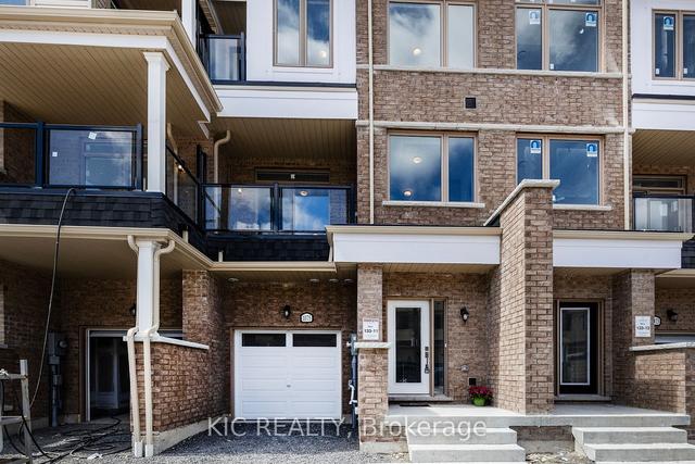 1075 Lockie Dr, House attached with 3 bedrooms, 3 bathrooms and 3 parking in Oshawa ON | Image 1