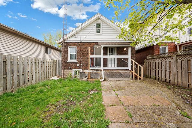 1127 Josephine Ave, House detached with 3 bedrooms, 2 bathrooms and 1.5 parking in Windsor ON | Image 12