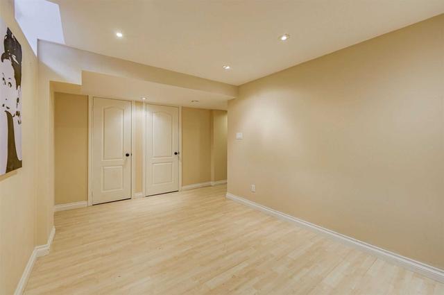 21 Daiseyfield Cres, House detached with 3 bedrooms, 4 bathrooms and 4 parking in Vaughan ON | Image 14