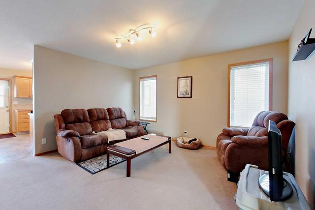 82 Jaspar Crescent, House detached with 5 bedrooms, 3 bathrooms and 2 parking in Red Deer AB | Image 9