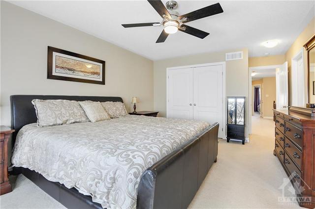 328 Gracewood Crescent, Home with 3 bedrooms, 3 bathrooms and 3 parking in Ottawa ON | Image 20