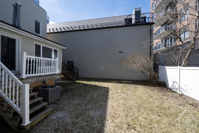 123 York Street, Home with 2 bedrooms, 3 bathrooms and 2 parking in Ottawa ON | Image 25