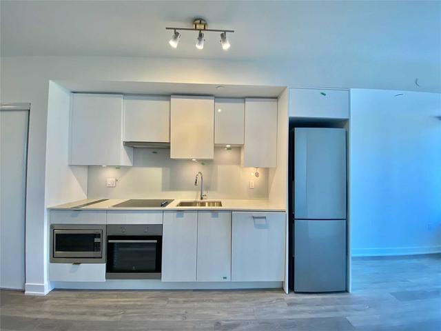 1012 nt - 99 Broadway Ave, Condo with 1 bedrooms, 1 bathrooms and 0 parking in Toronto ON | Image 1