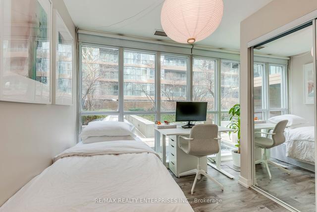 232 - 15 Iceboat Terr, Condo with 2 bedrooms, 2 bathrooms and 0 parking in Toronto ON | Image 18