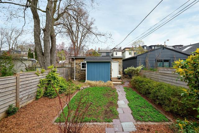 252 Withrow Ave, House detached with 4 bedrooms, 3 bathrooms and 2 parking in Toronto ON | Image 35