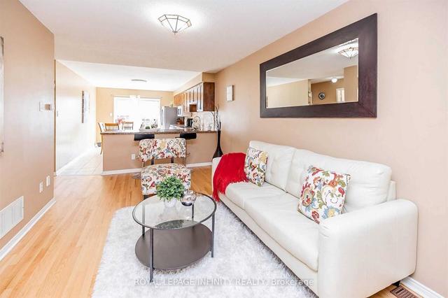 72 Mosley Cres, House detached with 2 bedrooms, 2 bathrooms and 5.5 parking in Brampton ON | Image 34