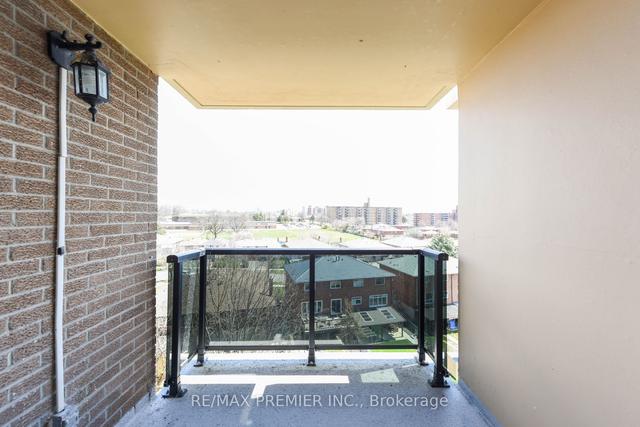 516 - 2835 Islington Ave, Condo with 3 bedrooms, 2 bathrooms and 1 parking in Toronto ON | Image 30