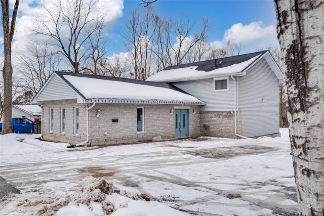 202 Cox Mill Rd, House detached with 4 bedrooms, 3 bathrooms and 8 parking in Barrie ON | Image 1