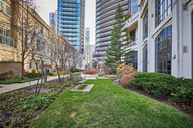 101 - 3 Mcalpine St, Condo with 2 bedrooms, 1 bathrooms and 1 parking in Toronto ON | Image 22