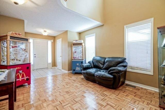 87 Tideland Dr, House detached with 4 bedrooms, 3 bathrooms and 2 parking in Brampton ON | Image 9