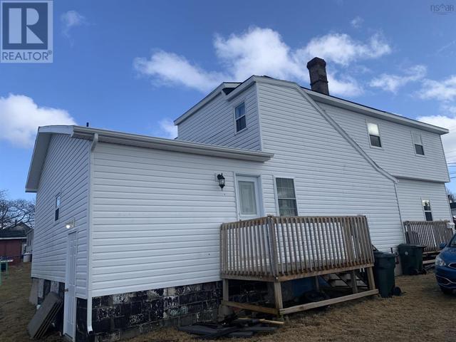 1061 May Street, House detached with 7 bedrooms, 3 bathrooms and null parking in Cape Breton NS | Image 5