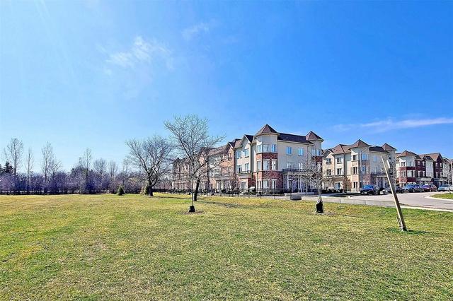 37 - 31 Coneflower Cres, Townhouse with 3 bedrooms, 3 bathrooms and 2 parking in Toronto ON | Image 32