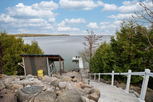 2369 Lakeshore Rd E, House detached with 2 bedrooms, 2 bathrooms and 5 parking in Oro Medonte ON | Image 30