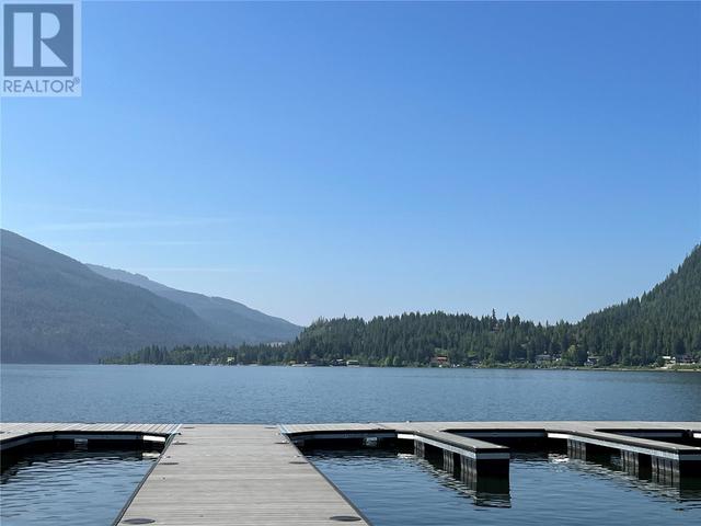 242 - 213 White Pine Crescent, Condo with 2 bedrooms, 1 bathrooms and 2 parking in Sicamous BC | Image 25