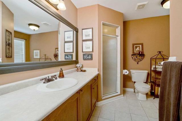 31 Rowland St, House detached with 3 bedrooms, 3 bathrooms and 2 parking in Brampton ON | Image 14