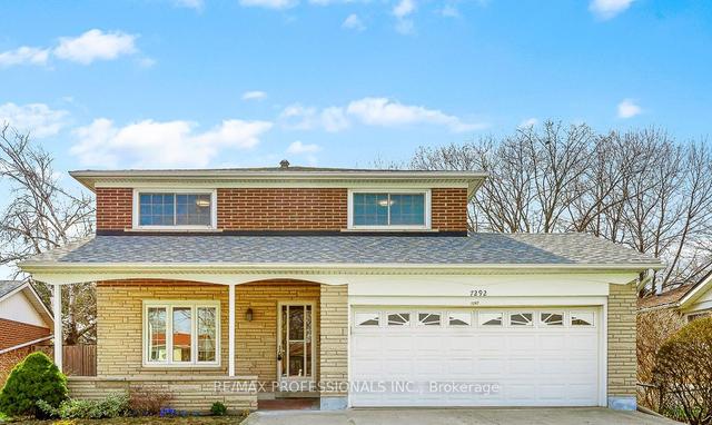 7292 Topping Rd, House detached with 5 bedrooms, 2 bathrooms and 4 parking in Mississauga ON | Image 1