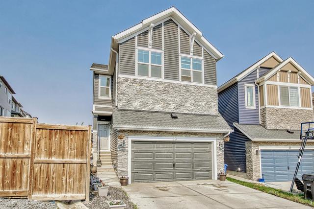 93 Nolanhurst Crescent Nw, House detached with 4 bedrooms, 3 bathrooms and 4 parking in Calgary AB | Image 2