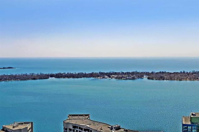 2110 - 100 Harbour St, Condo with 3 bedrooms, 2 bathrooms and 0 parking in Toronto ON | Image 16