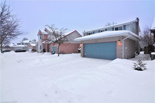 1282 Basswood Road, House detached with 4 bedrooms, 2 bathrooms and 4 parking in London ON | Image 12