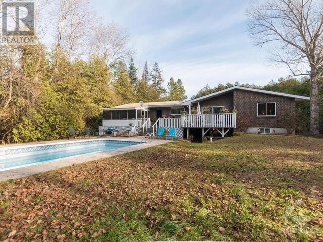 330 County Rd 25 Road, House detached with 4 bedrooms, 3 bathrooms and 5 parking in North Grenville ON | Image 25