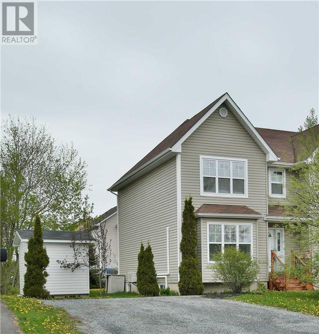 60 Christopher, House semidetached with 3 bedrooms, 1 bathrooms and null parking in Moncton NB | Card Image