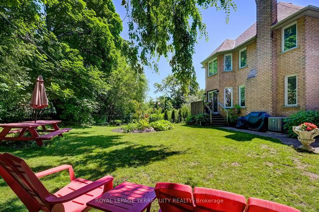 11 Blaketon Rd, House detached with 4 bedrooms, 3 bathrooms and 6 parking in Toronto ON | Image 24