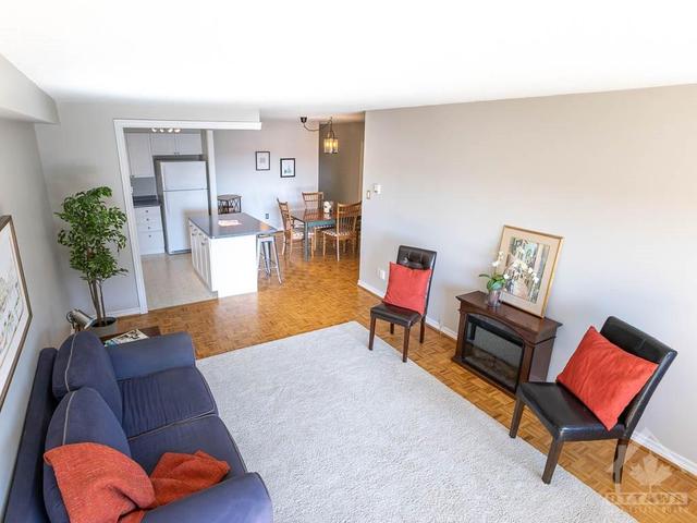 1701 - 158 Mcarthur Avenue, Condo with 2 bedrooms, 1 bathrooms and 1 parking in Ottawa ON | Image 8