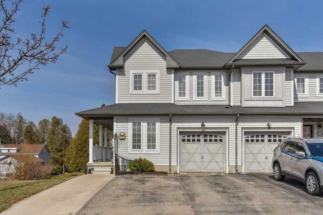 119 Bloomington Dr, House attached with 3 bedrooms, 3 bathrooms and 3 parking in Cambridge ON | Image 1