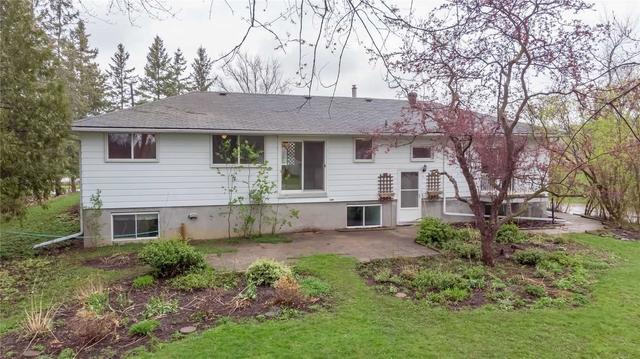1181 Ravenshoe Rd, House detached with 3 bedrooms, 2 bathrooms and 22 parking in East Gwillimbury ON | Image 36
