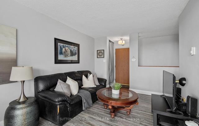 404 - 454 Centre St S, Condo with 2 bedrooms, 1 bathrooms and 1 parking in Oshawa ON | Image 25