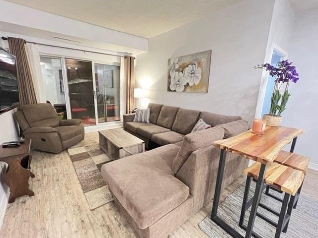 106 - 8026 Kipling Ave, Condo with 2 bedrooms, 2 bathrooms and 2 parking in Vaughan ON | Image 1