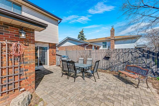 616 Laural Dr, House detached with 4 bedrooms, 3 bathrooms and 3 parking in Burlington ON | Image 26