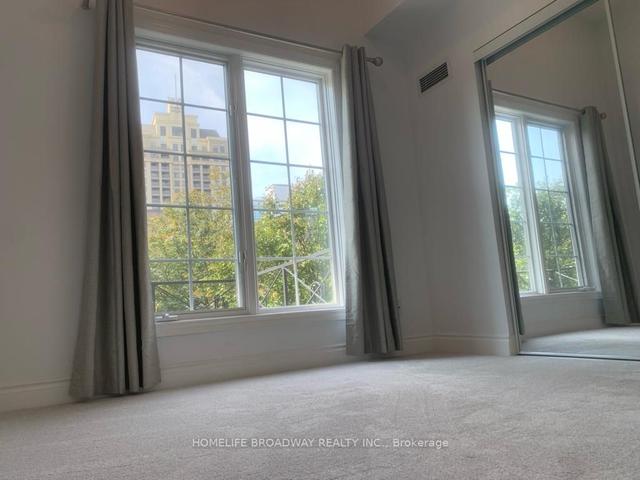 th18 - 2 Rean Dr, Townhouse with 2 bedrooms, 3 bathrooms and 2 parking in Toronto ON | Image 3
