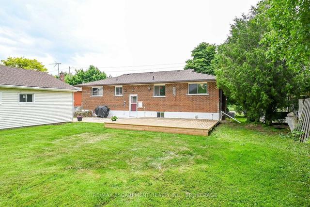 9856 Dickenson Rd, House detached with 3 bedrooms, 2 bathrooms and 10 parking in Hamilton ON | Image 28