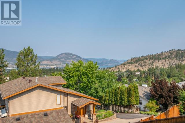 1593 Holden Road, House detached with 4 bedrooms, 3 bathrooms and 4 parking in Penticton BC | Image 12