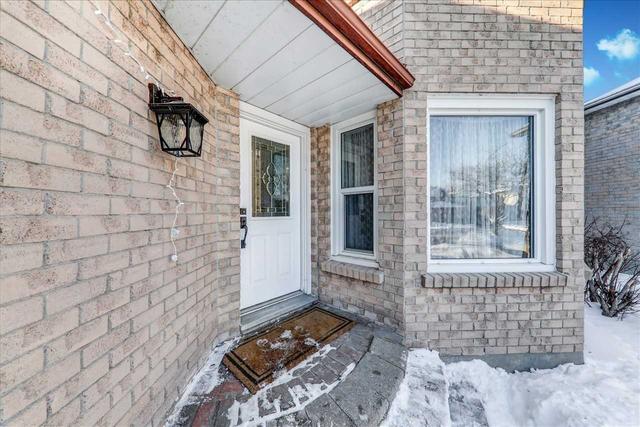 12 Kingsway Gate, House detached with 4 bedrooms, 4 bathrooms and 5 parking in Clarington ON | Image 32