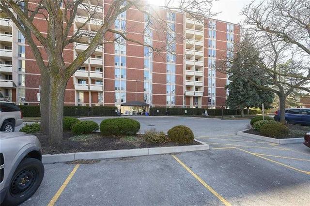 510 - 75 Glenburn Crt, Condo with 2 bedrooms, 1 bathrooms and 1 parking in Hamilton ON | Image 22