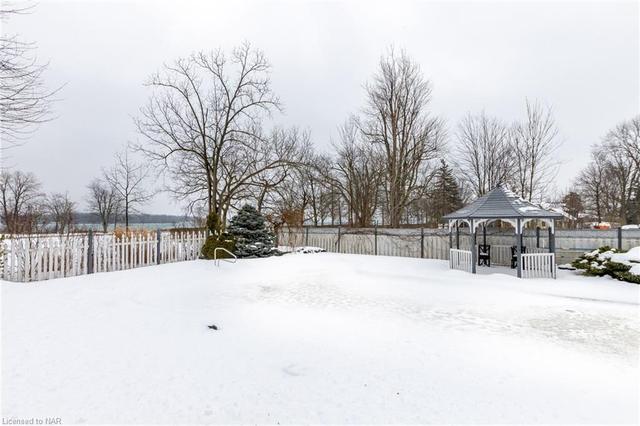 2919 Niagara Parkway, House detached with 5 bedrooms, 2 bathrooms and null parking in Fort Erie ON | Image 45