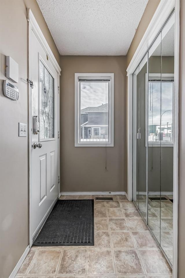 120 Saddlemont Boulevard Ne, House detached with 4 bedrooms, 2 bathrooms and 4 parking in Calgary AB | Image 12