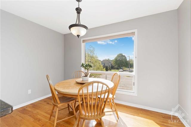 321 Knudson Drive, Townhouse with 3 bedrooms, 3 bathrooms and 3 parking in Ottawa ON | Image 12