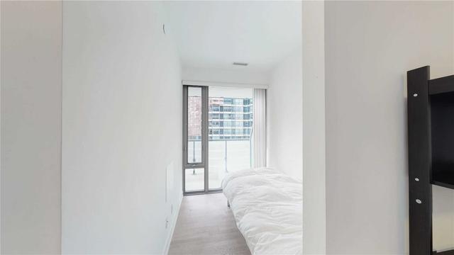 1710 - 57 St Joseph St, Condo with 1 bedrooms, 1 bathrooms and 0 parking in Toronto ON | Image 10
