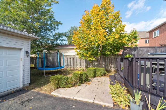 2673 Castle Hill Cres, House detached with 3 bedrooms, 4 bathrooms and 7 parking in Oakville ON | Image 28