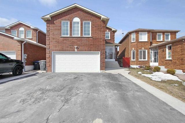74 Thorntree Cres, House detached with 4 bedrooms, 4 bathrooms and 6 parking in Brampton ON | Image 1