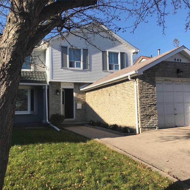 449 Daralea Hts, House semidetached with 3 bedrooms, 2 bathrooms and 4 parking in Mississauga ON | Image 1